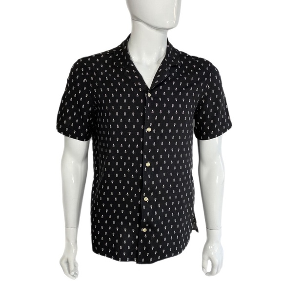 Old Navy Men’s Pineapple Print Short Sleeve Camp Shirt - Picture 1 of 7